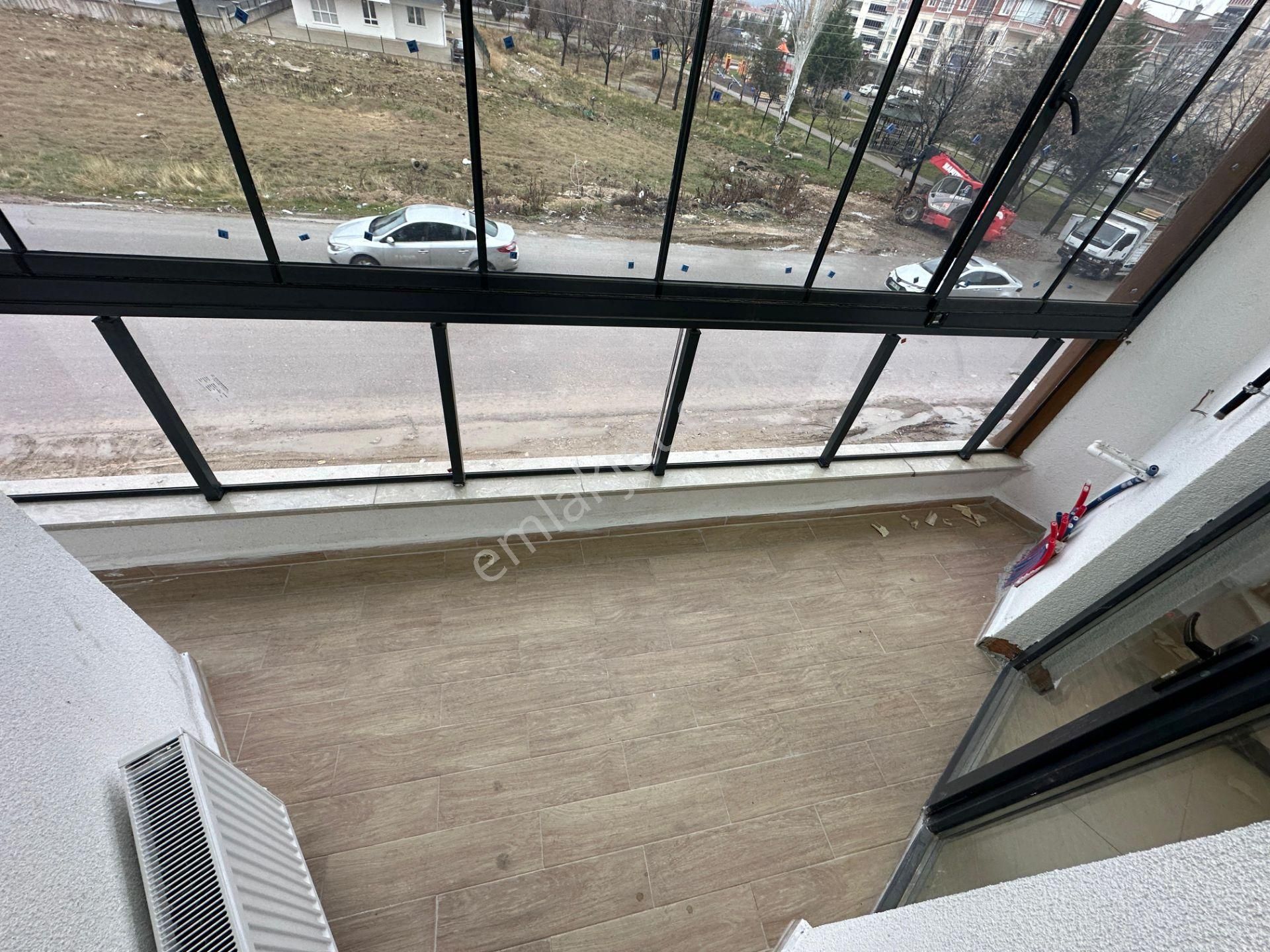 Sincan Yenikentte Satılık 3+1 Sıfır Daire Ara Katta - Görsel 5