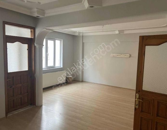 Bursa İnegöl Mesudiye Mah 110m2 2+1 2. Kat K.uygun K.mülkiyeti Kat Sayısı 3 Balkon 2 Satılık Daire - Görsel 4