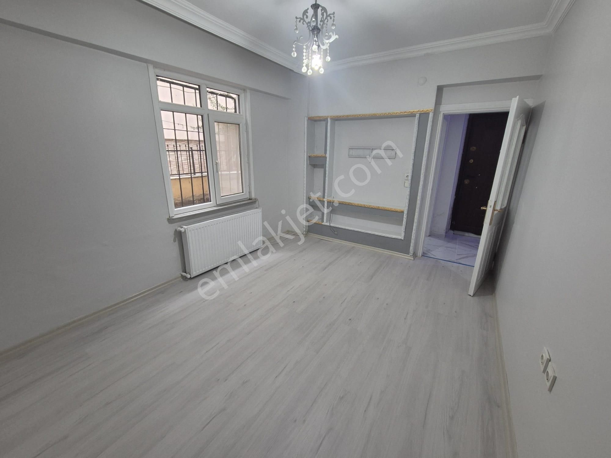 Esenyurt Bağlarçeşme'de Harika Lokasyonda 2+1 Satılık Daire