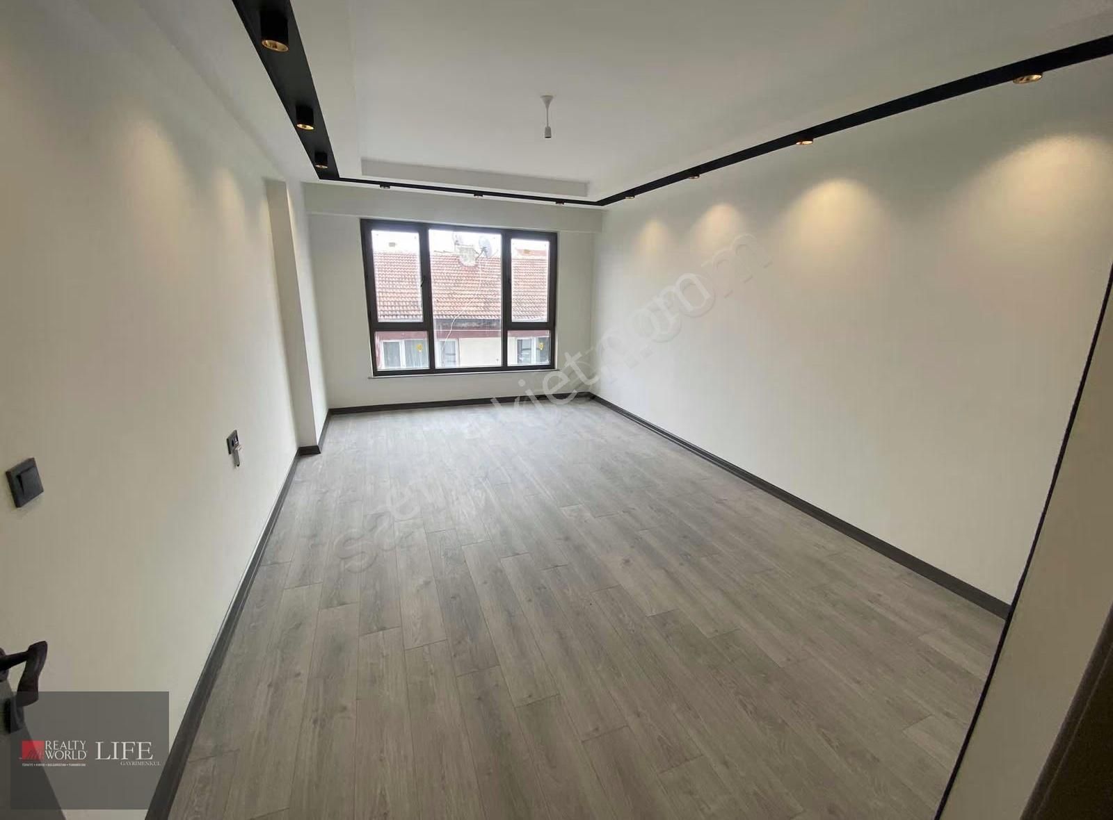 Rw Lıfe // Çamlıca Mah. Arakat Özel Garajlı 3+1 Satılık Daire - Görsel 32