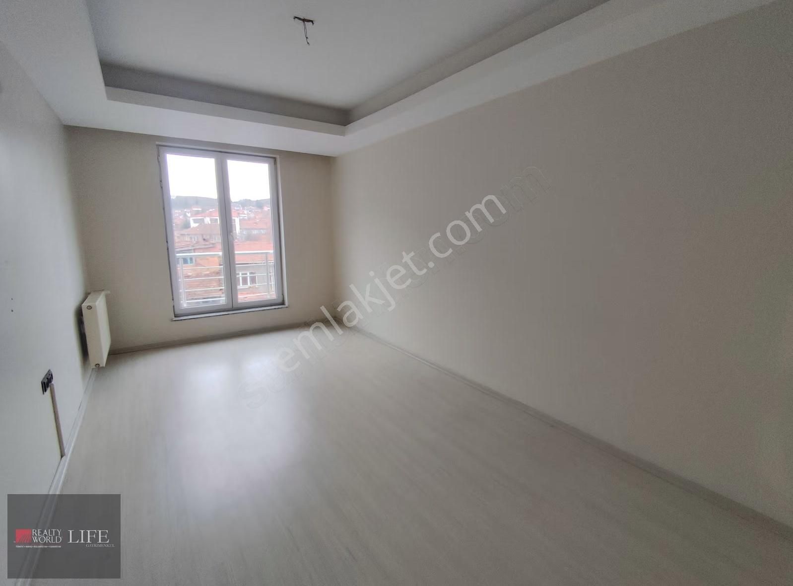 Rw Lıfe // Orhangazi Mah. Osmangazi Üni. Yakını Kiralık 2+1 - Görsel 6