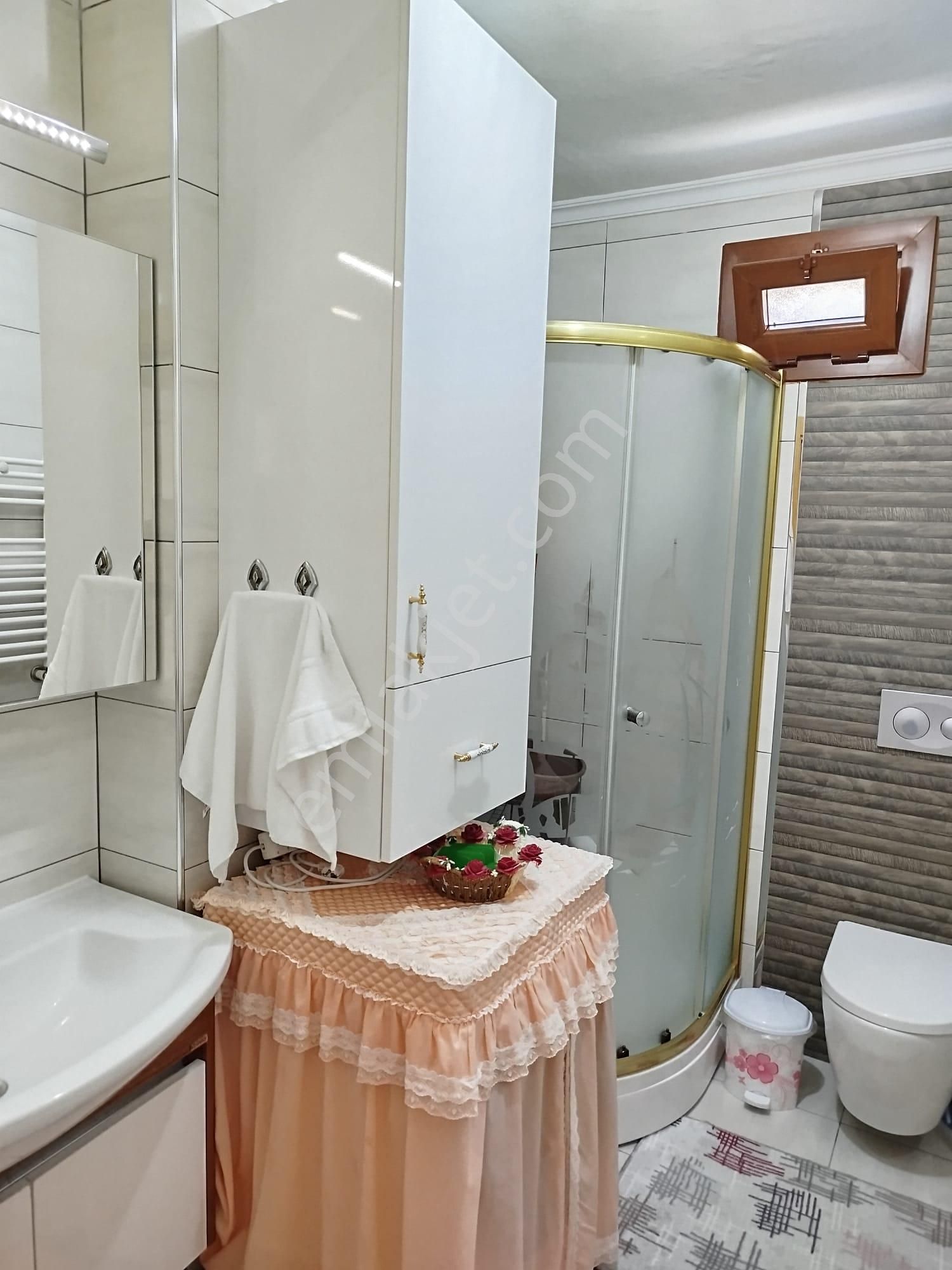 Şirinevler Mahallesi Mahmutbey Caddesi Üzerinde Bulunan Metro Ve Metrobüse 8 Dakika Mesafede - Görsel 12