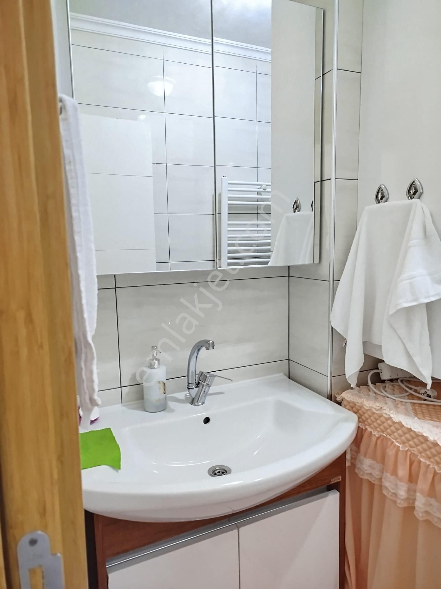 Şirinevler Mahallesi Mahmutbey Caddesi Üzerinde Bulunan Metro Ve Metrobüse 8 Dakika Mesafede - Görsel 14