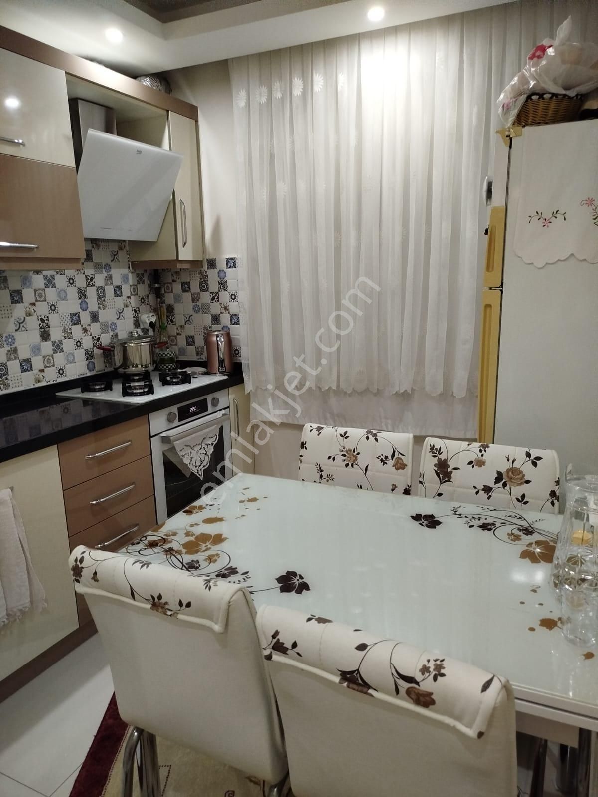 Şirinevler Mahallesi Mahmutbey Caddesi Üzerinde Bulunan Metro Ve Metrobüse 8 Dakika Mesafede - Görsel 3