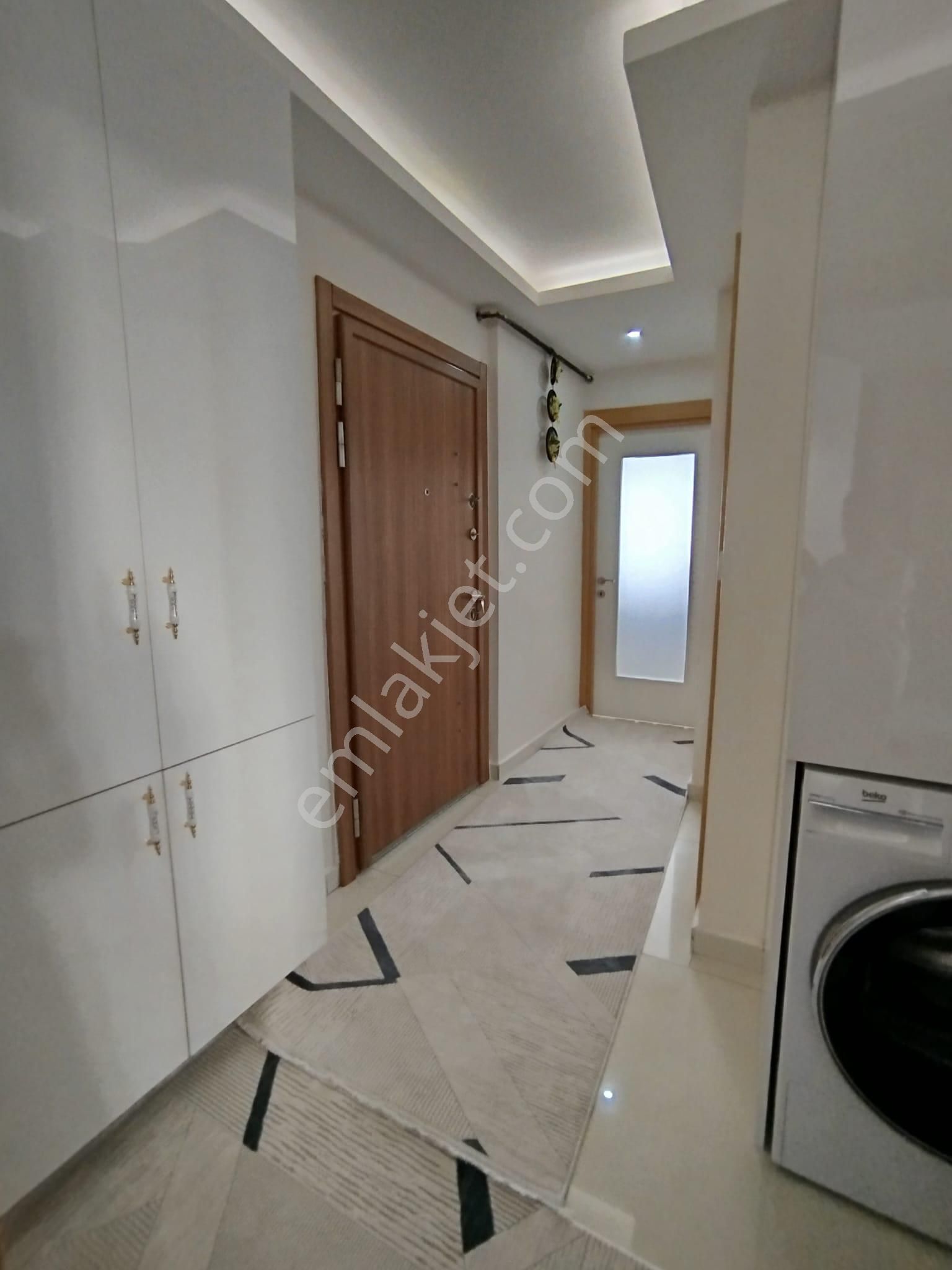 Şirinevler Mahallesi Mahmutbey Caddesi Üzerinde Bulunan Metro Ve Metrobüse 8 Dakika Mesafede - Görsel 6