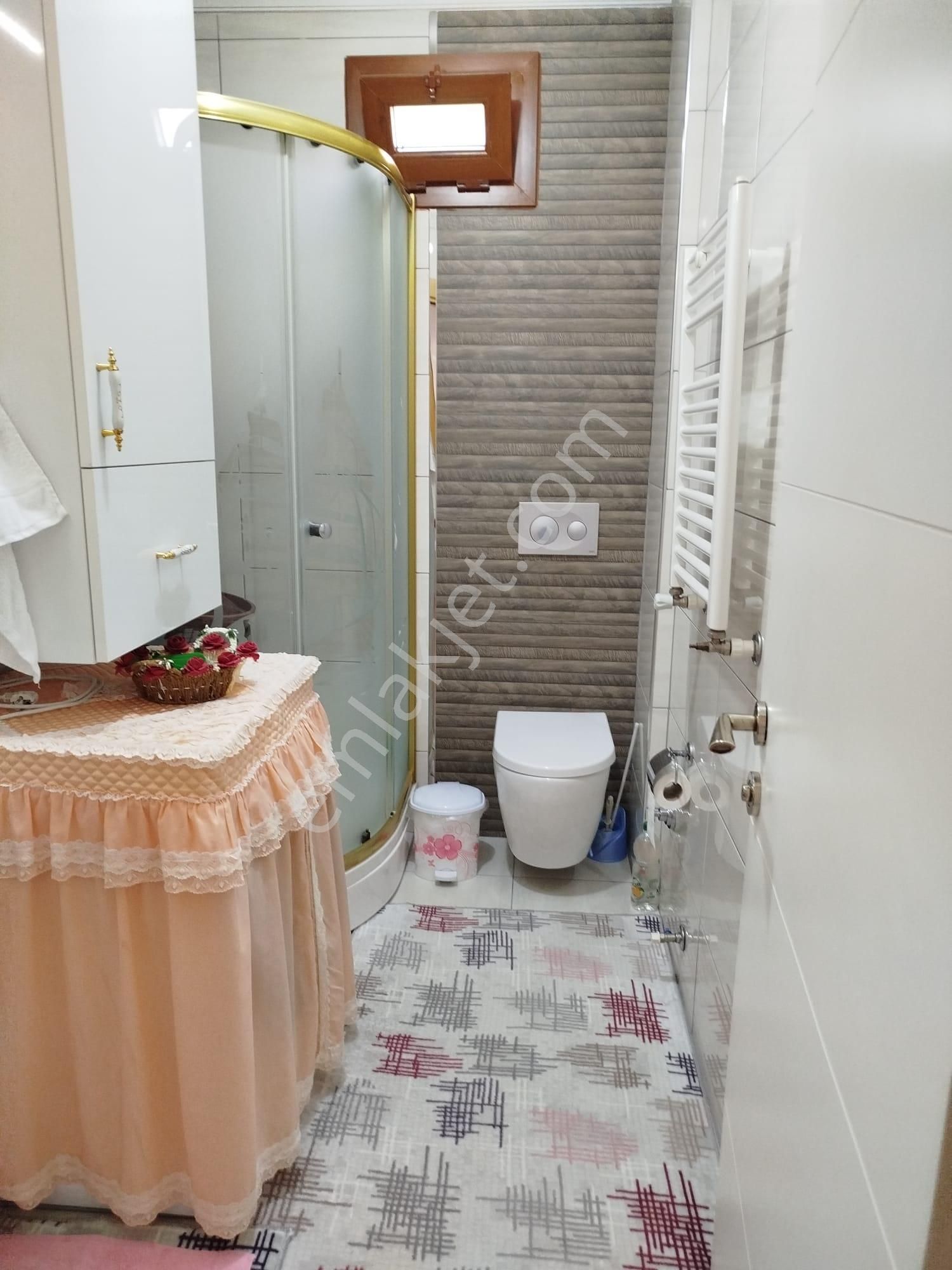 Şirinevler Mahallesi Mahmutbey Caddesi Üzerinde Bulunan Metro Ve Metrobüse 8 Dakika Mesafede - Görsel 15