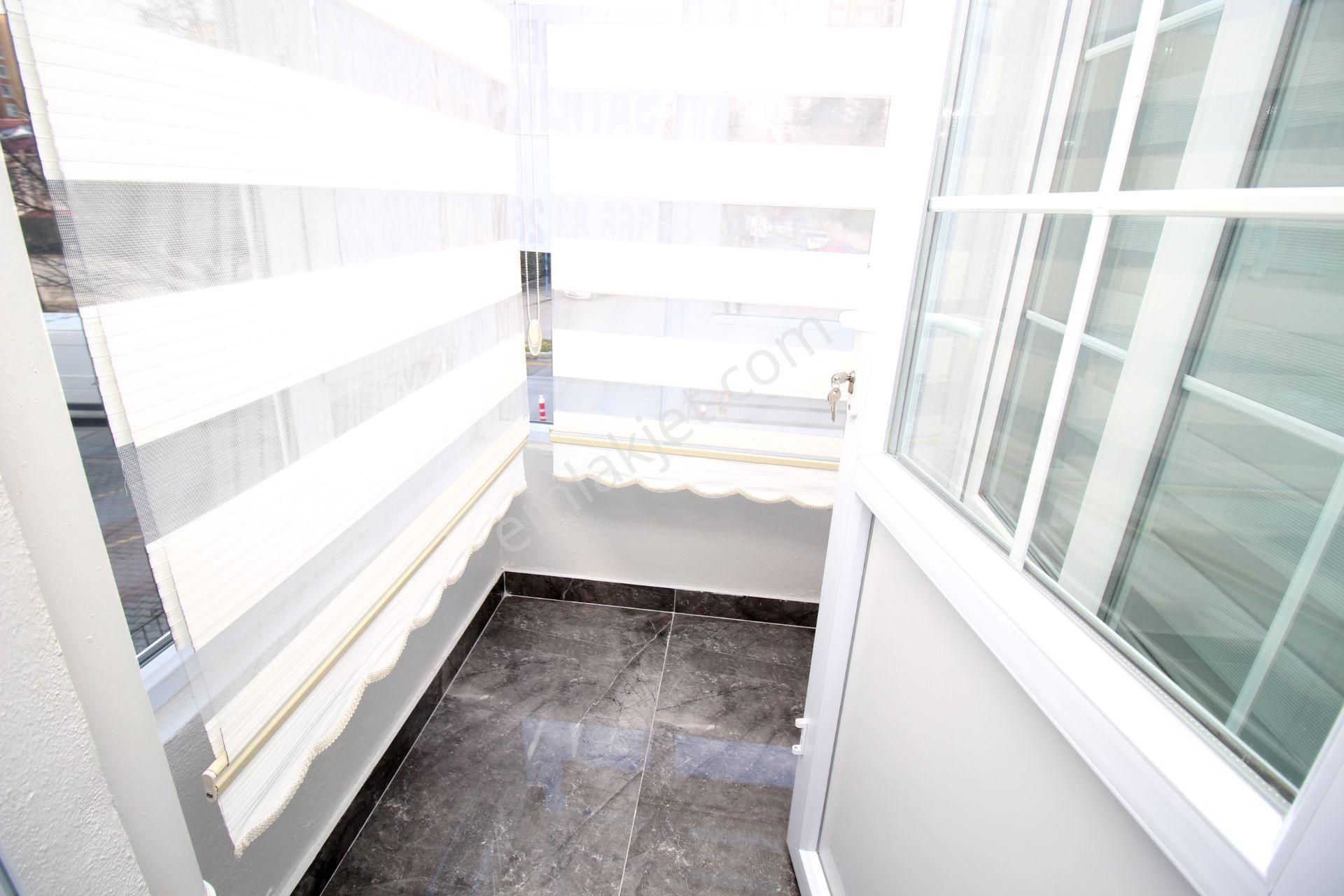 Emre Emlak'tan Atakent'te Full Yapılı Ön Cephe Katta 2+1 Satılık Daire - Görsel 9