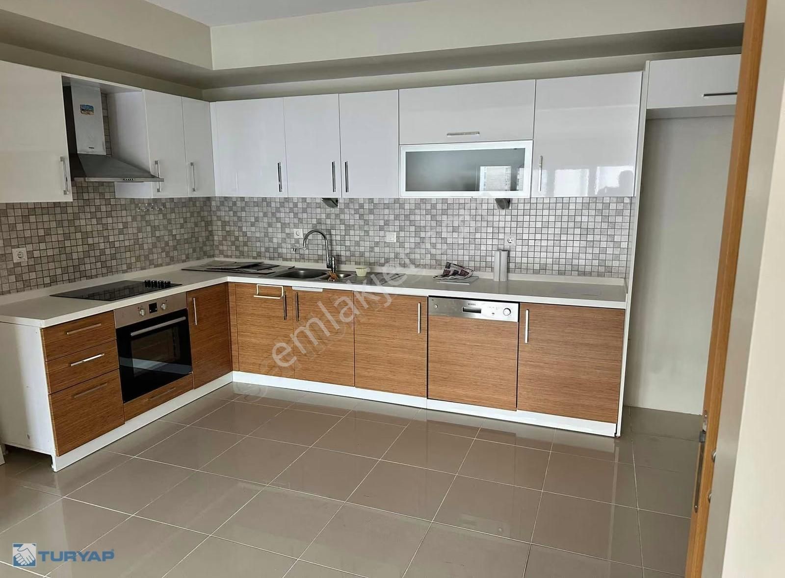 1 İstanbul Sitesi Havuz Ve Peyzaj Manz. 160 M2 3+1 Kiralık - Görsel 7