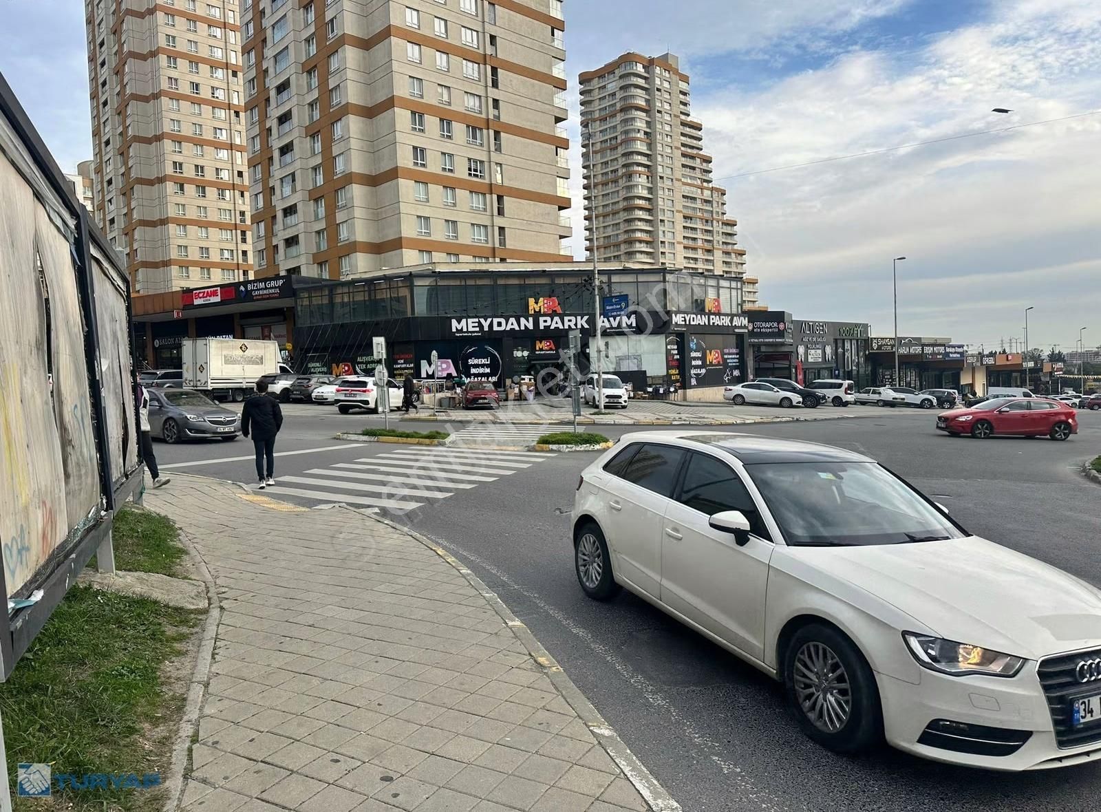 Ispartakule Meydan Da En Büyük Mağaza 4 Yol Cevresinde 1140 M2 - Görsel 4