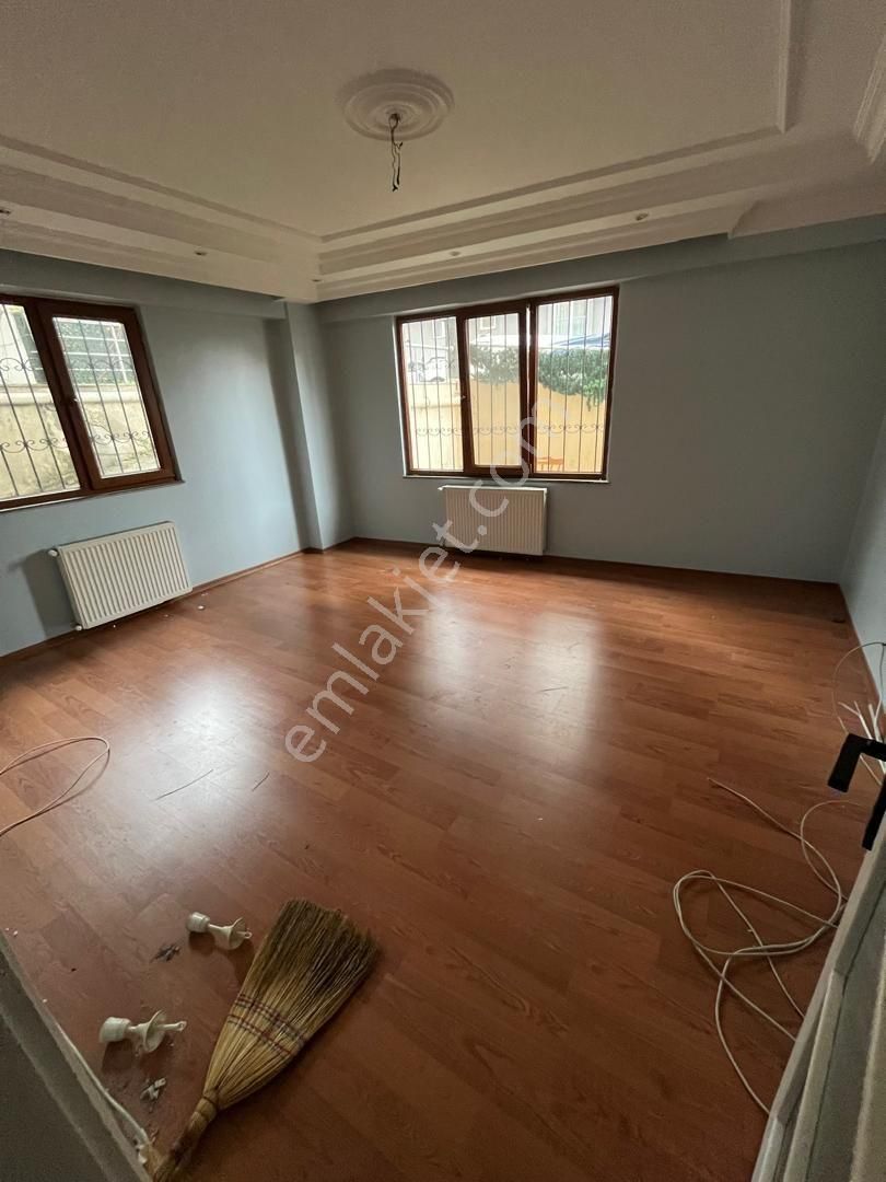 Ümraniye Armağanevler Mahallesi Diriliş Caddesi Griş Kat 2+1 Metro Yürüme Mesafeli Kiralık Daire Ev - Görsel 6