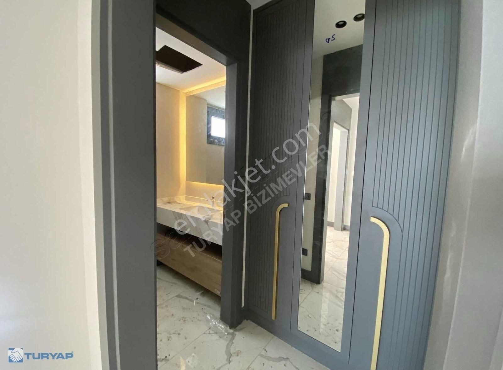 Alya Bahçe'de Muhteşem Konumlu 300 M2 Bahçe Alanı Olan 6+1 Villa - Görsel 19