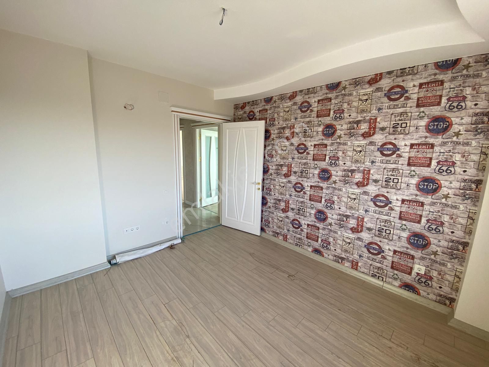 Karınca'dan Akdeniz Mh'de Giyinme Odalı Ebeveyn Banyolu 4+1 Satılık - Görsel 13