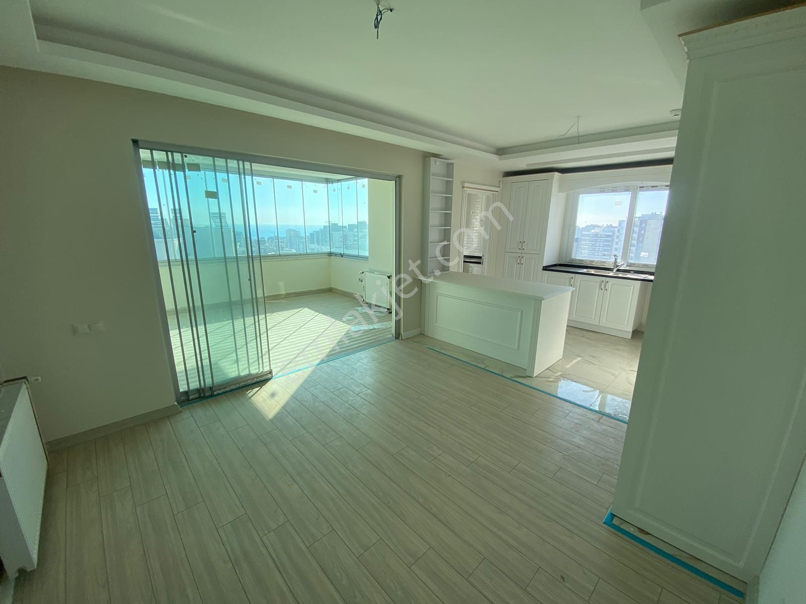 Karınca'dan Akdeniz Mh'de Giyinme Odalı Ebeveyn Banyolu 4+1 Satılık - Görsel 5