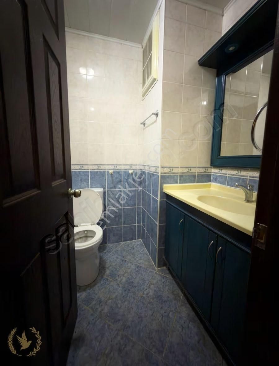 Tuzla Kordona Yakın Bölgede {ayrı Mutfak ,2+1} Bahçe Katı 110m2