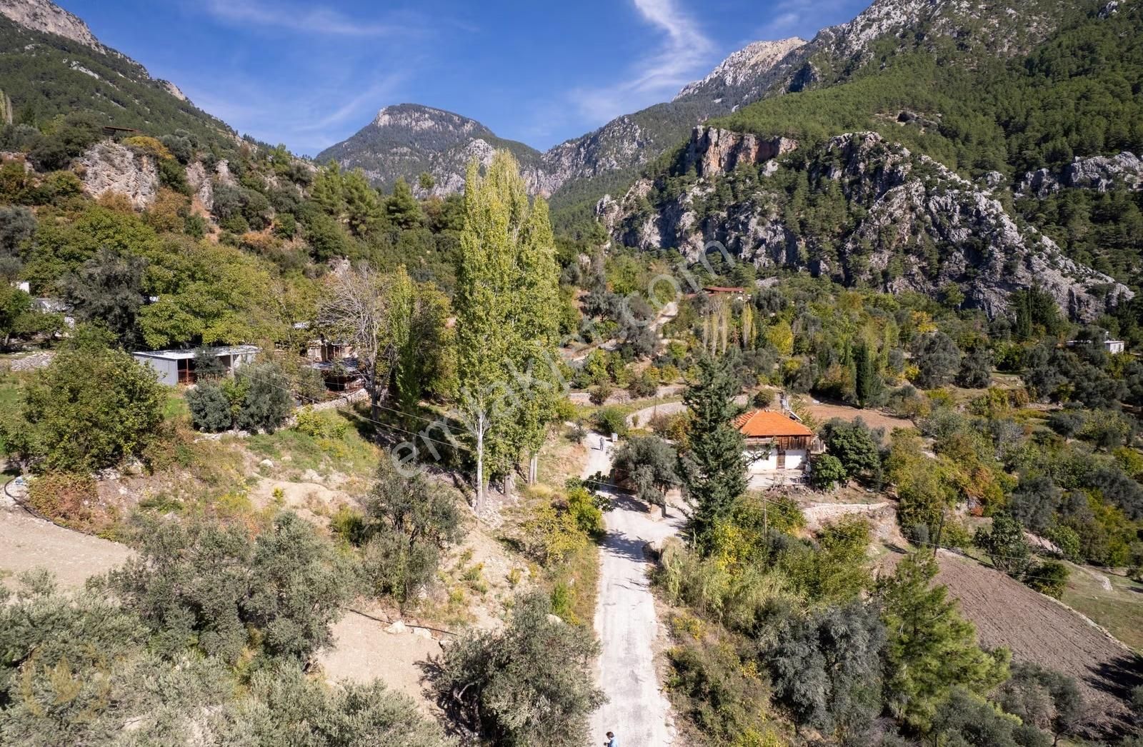 {projesi Onaylı Arsa} 526m2 Yemyeşil Dağ Manzaralı ,söğütlüdere - Görsel 2