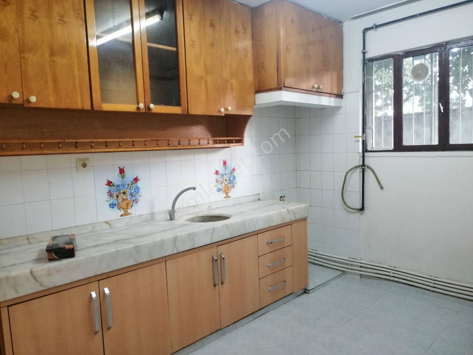 Soke Cumhuriyet Mh Yari Bodrum 2+1,dogalgazli