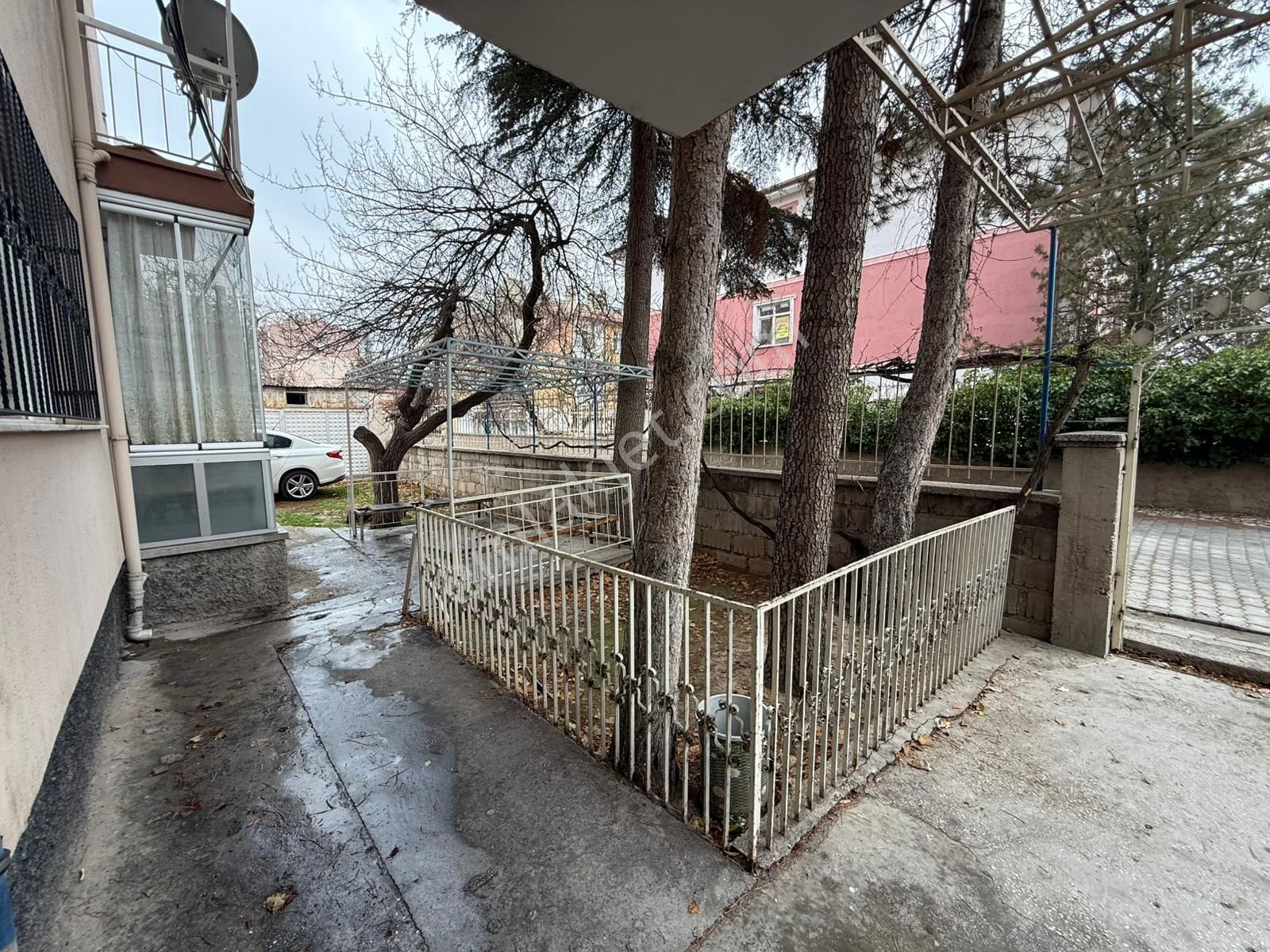 Aras Gyo'dan Dumlupınar Mah. Zemin Kat 3+1 İçerisi Sıfır Yapılı Zemin Kat Daire - Görsel 32