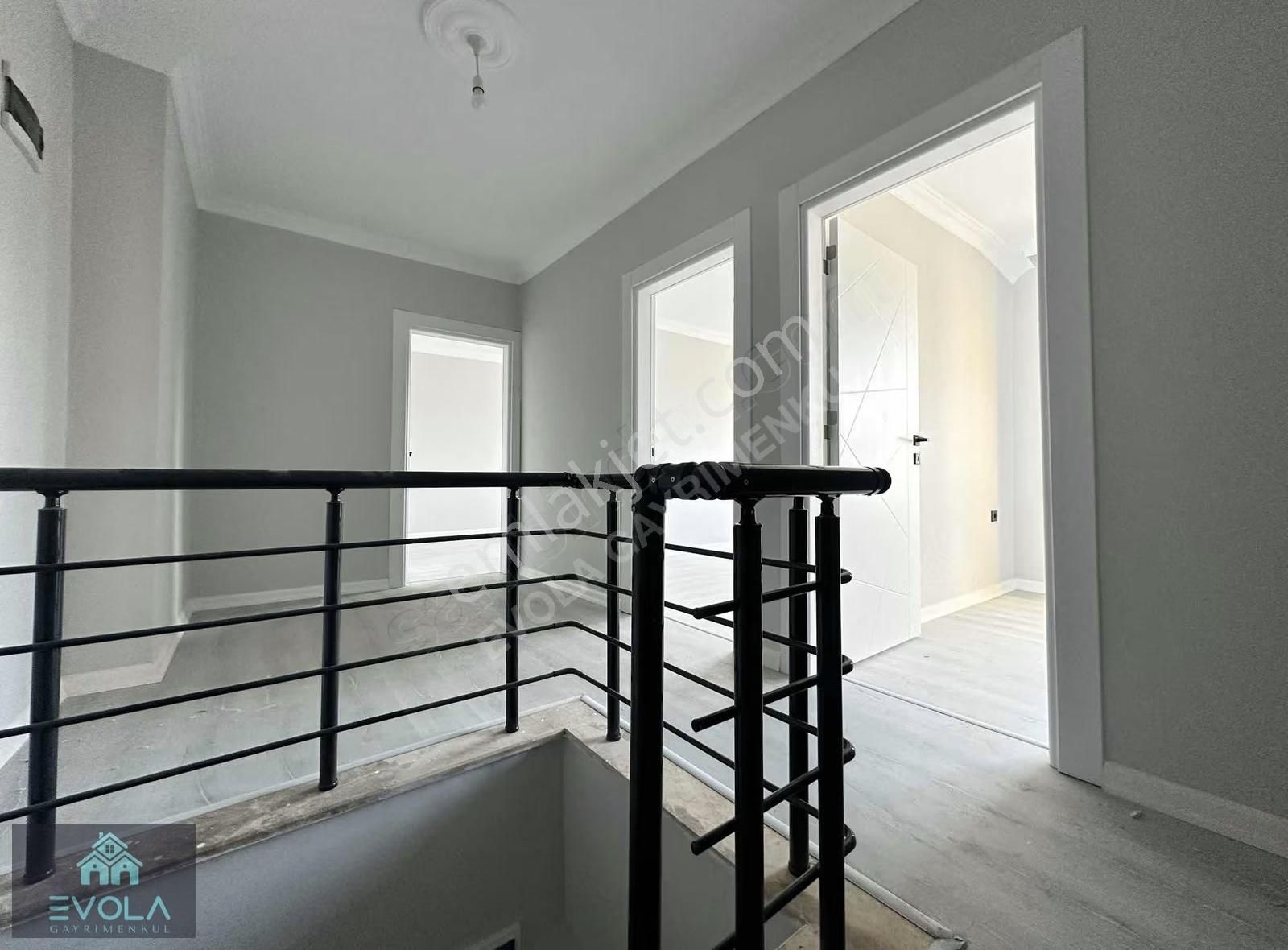 Evola Gayrimenkul'den Mükemmel Konumda Satılık 3+1 Dubleks Daire - Görsel 16