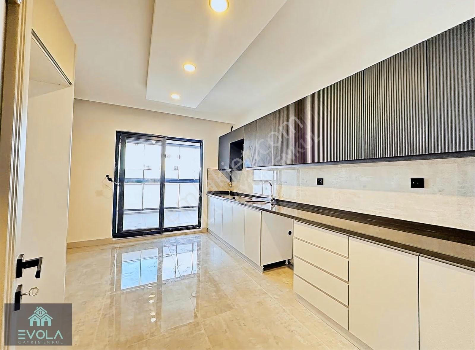 Evola Gayrimenkul'den Satılık Lüks 3+1 182 M² Daire - Görsel 2