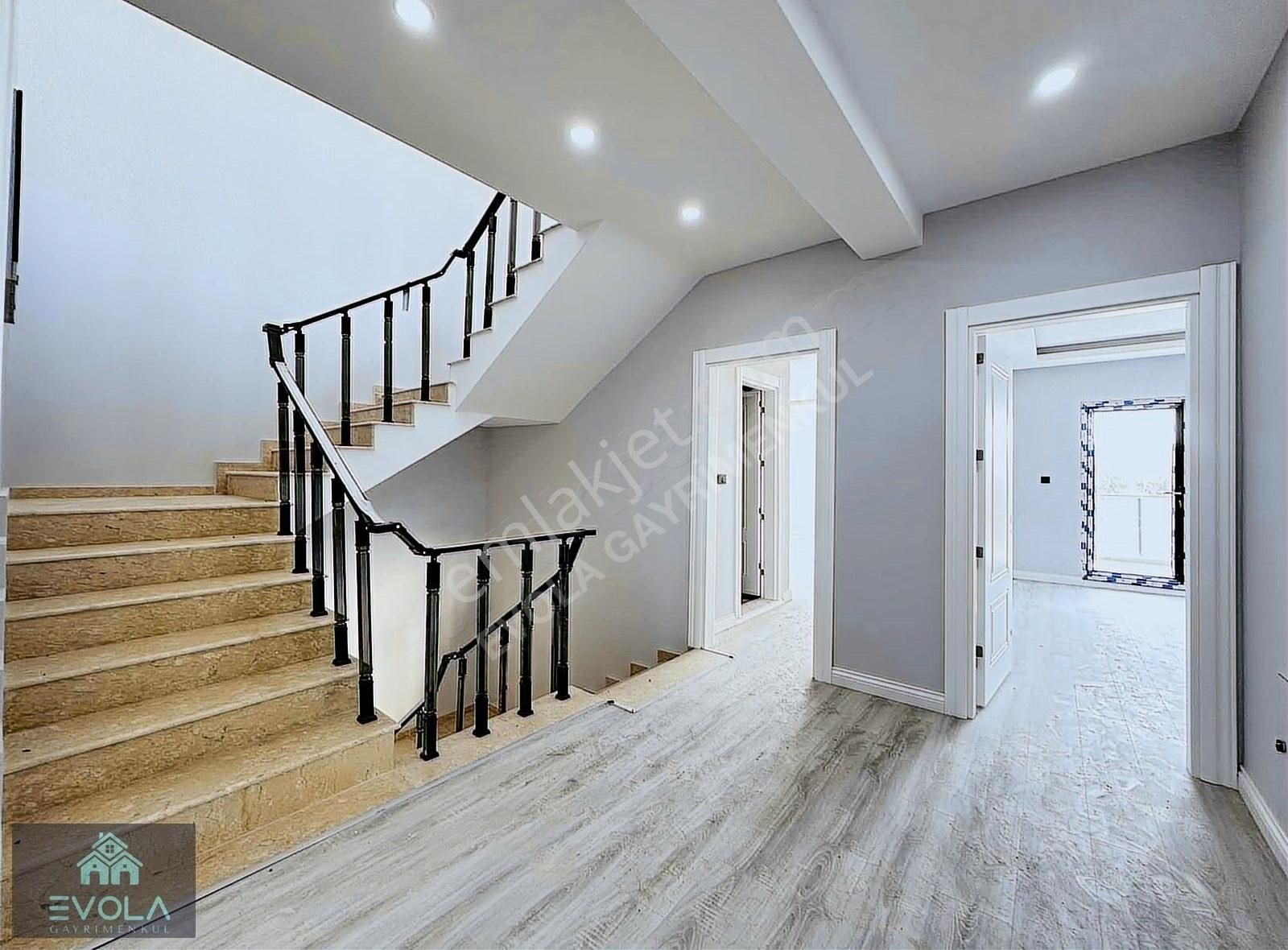 Evola Gym'den Doğayla İç İçe, Muhteşem Manzaralı Lüks Villa - Görsel 19