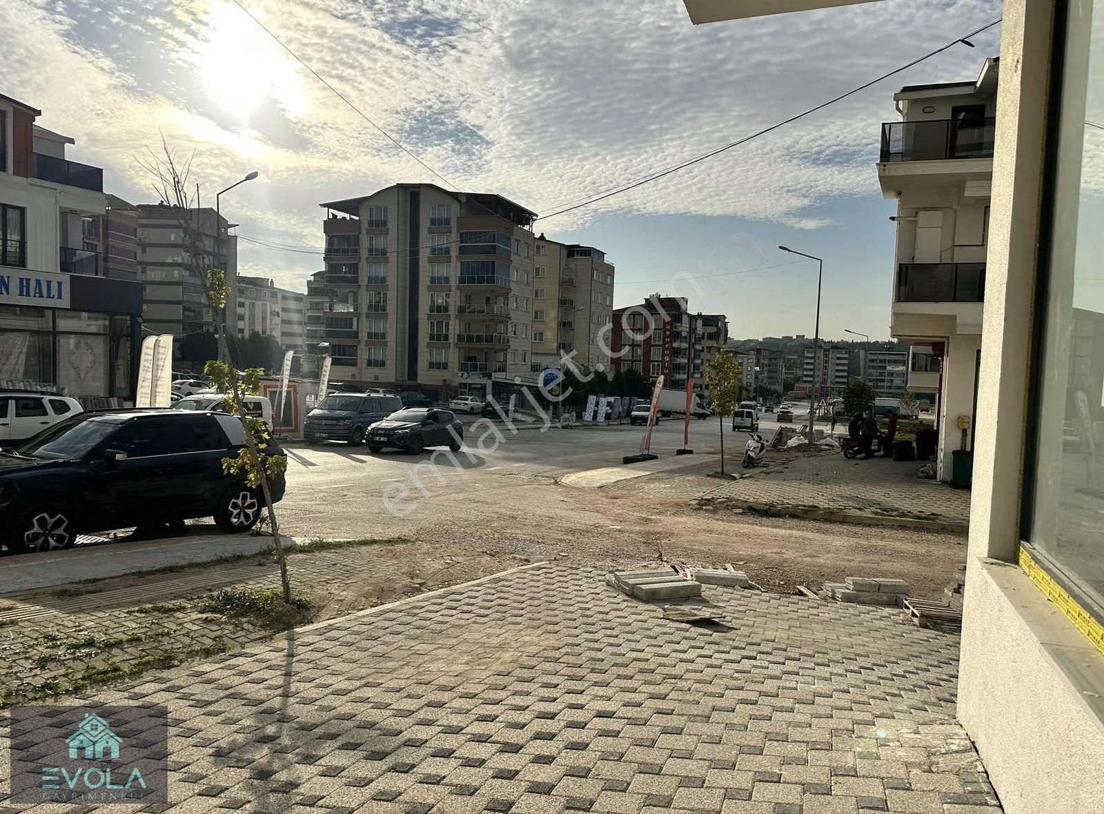 Evola Gayrimenkul'den İşlek Cadde Üzerinde Kiralık 200m² Dükkan - Görsel 2