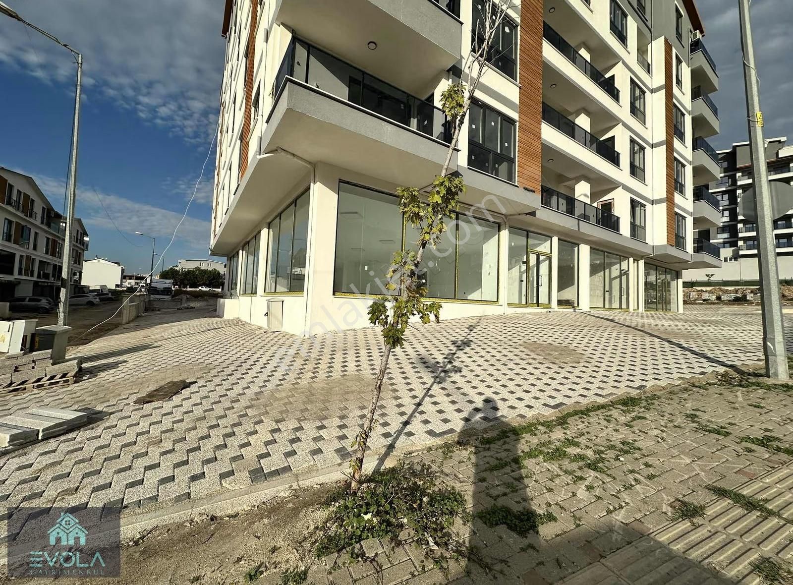 Evola Gayrimenkul'den İşlek Cadde Üzerinde Kiralık 200m² Dükkan - Görsel 7