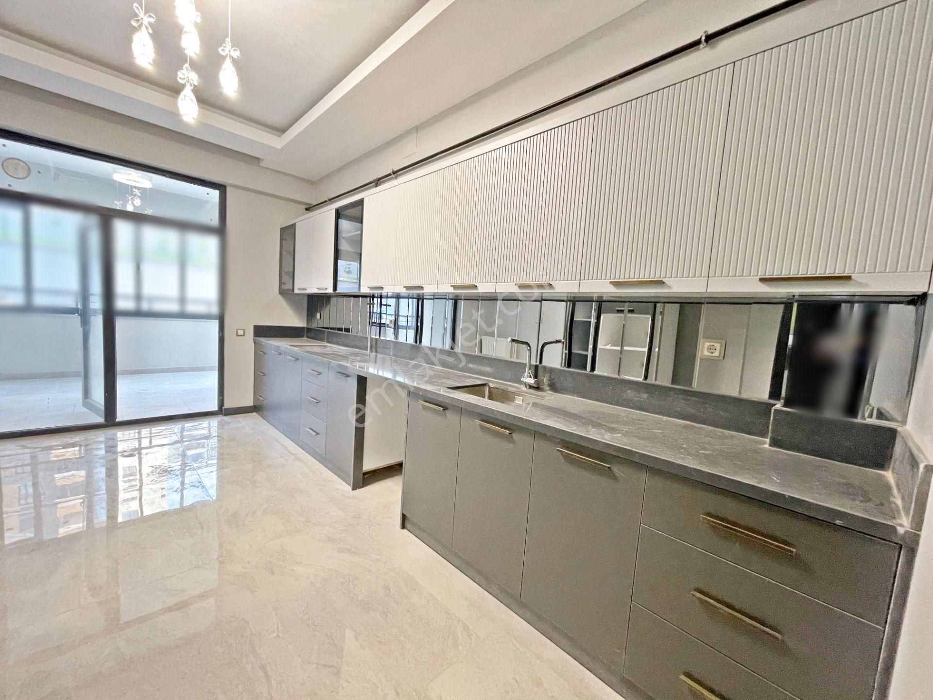 Karacaahmet'te Konfor Ve Zerafetin Buluştuğu Sıfır 3+1 Daire