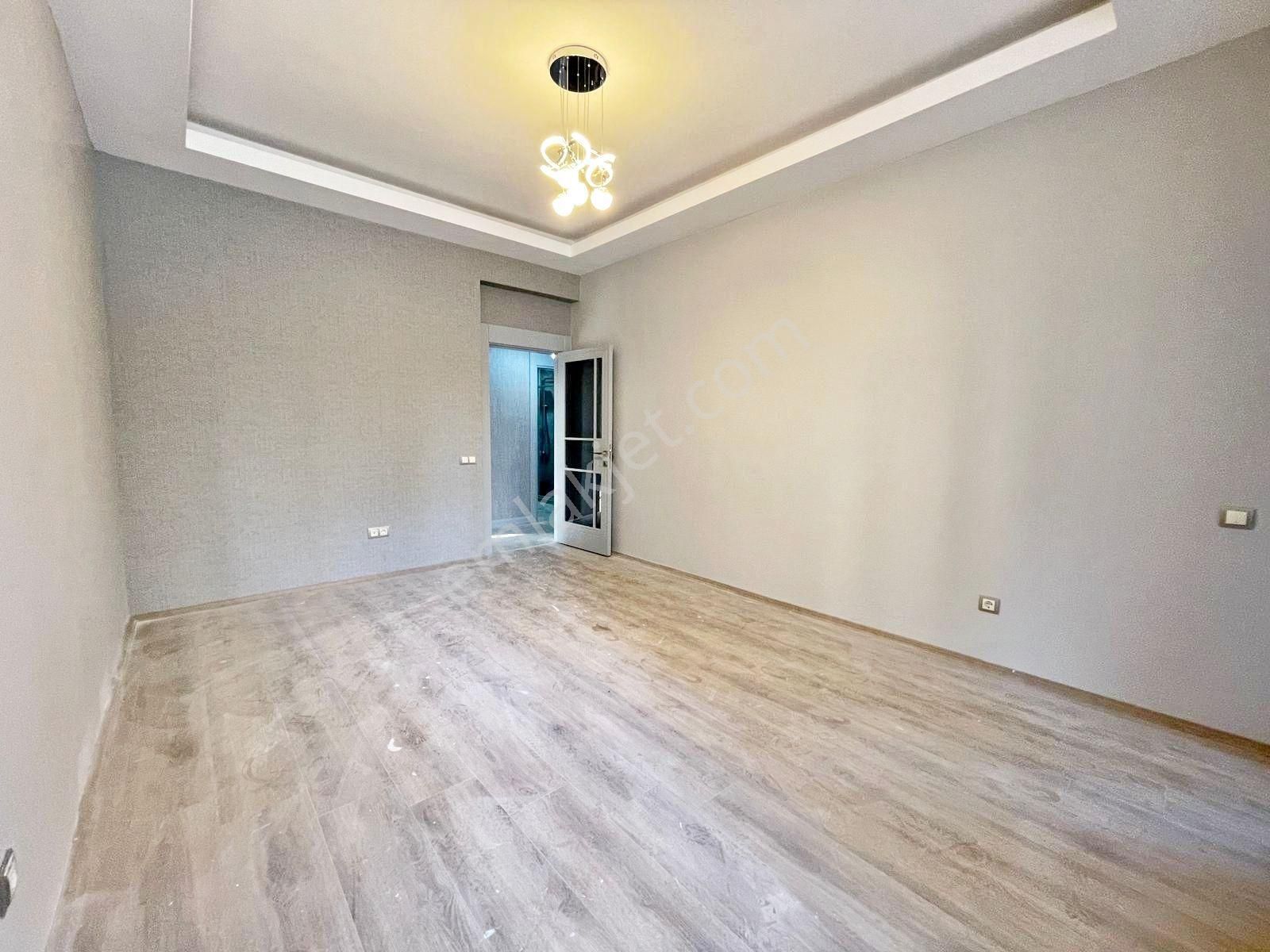 Karacaahmet'te Konfor Ve Zerafetin Buluştuğu Sıfır 3+1 Daire - Görsel 16