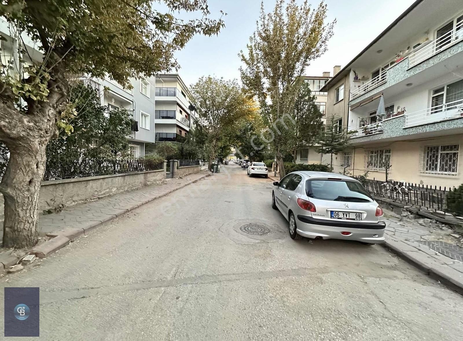 Aydınlıkevler Çaba Sokakta Yapılı Masrafsız Satılık 3+1 Daire - Görsel 2