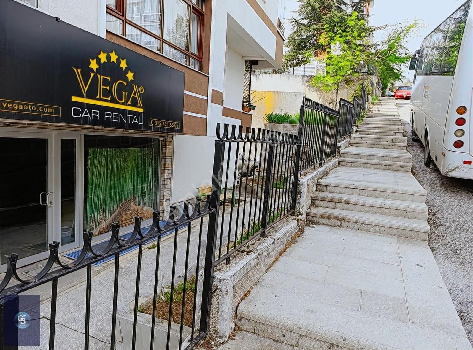 Dikmen Hürriyet Caddesinde Satılık İşyeri Dükkan - Görsel 13