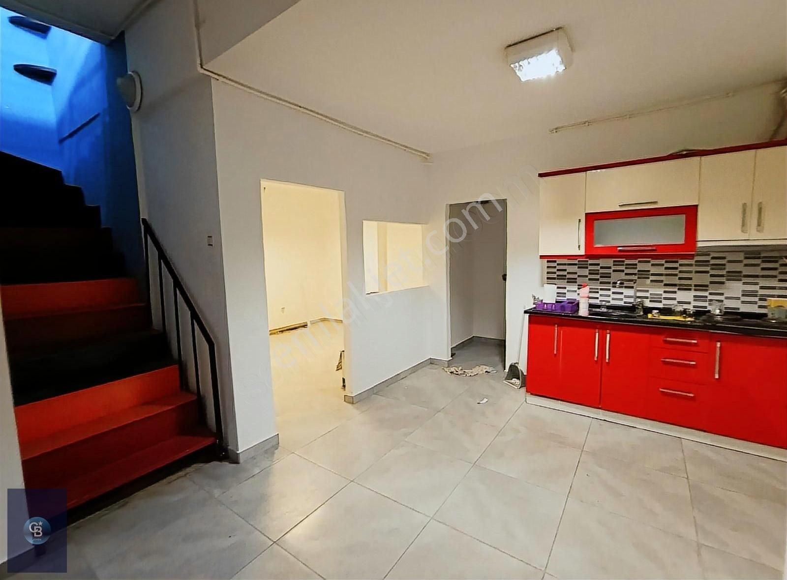 Dikmen Hürriyet Caddesinde Satılık İşyeri Dükkan - Görsel 3