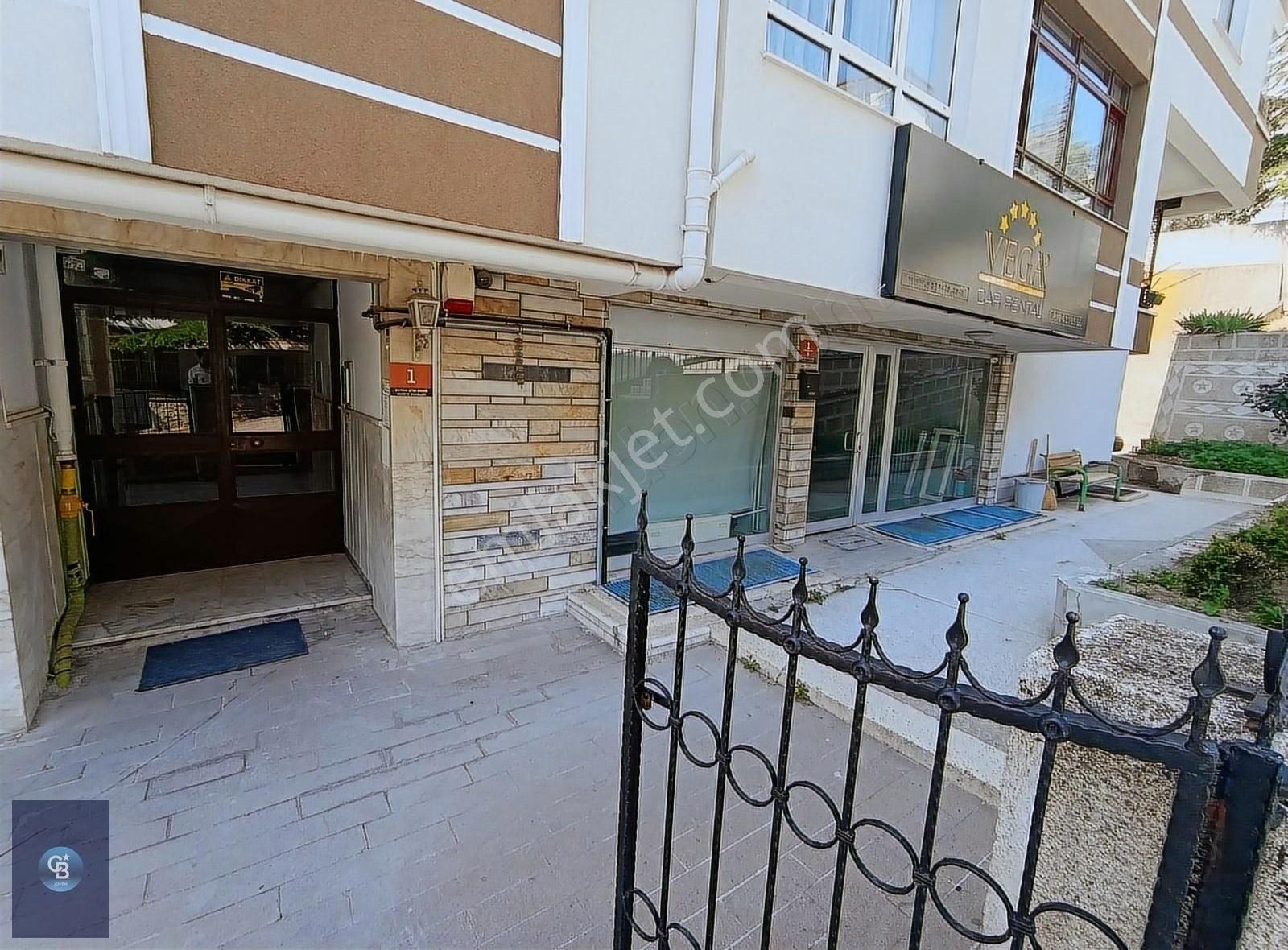 Dikmen Hürriyet Caddesinde Satılık İşyeri Dükkan - Görsel 18