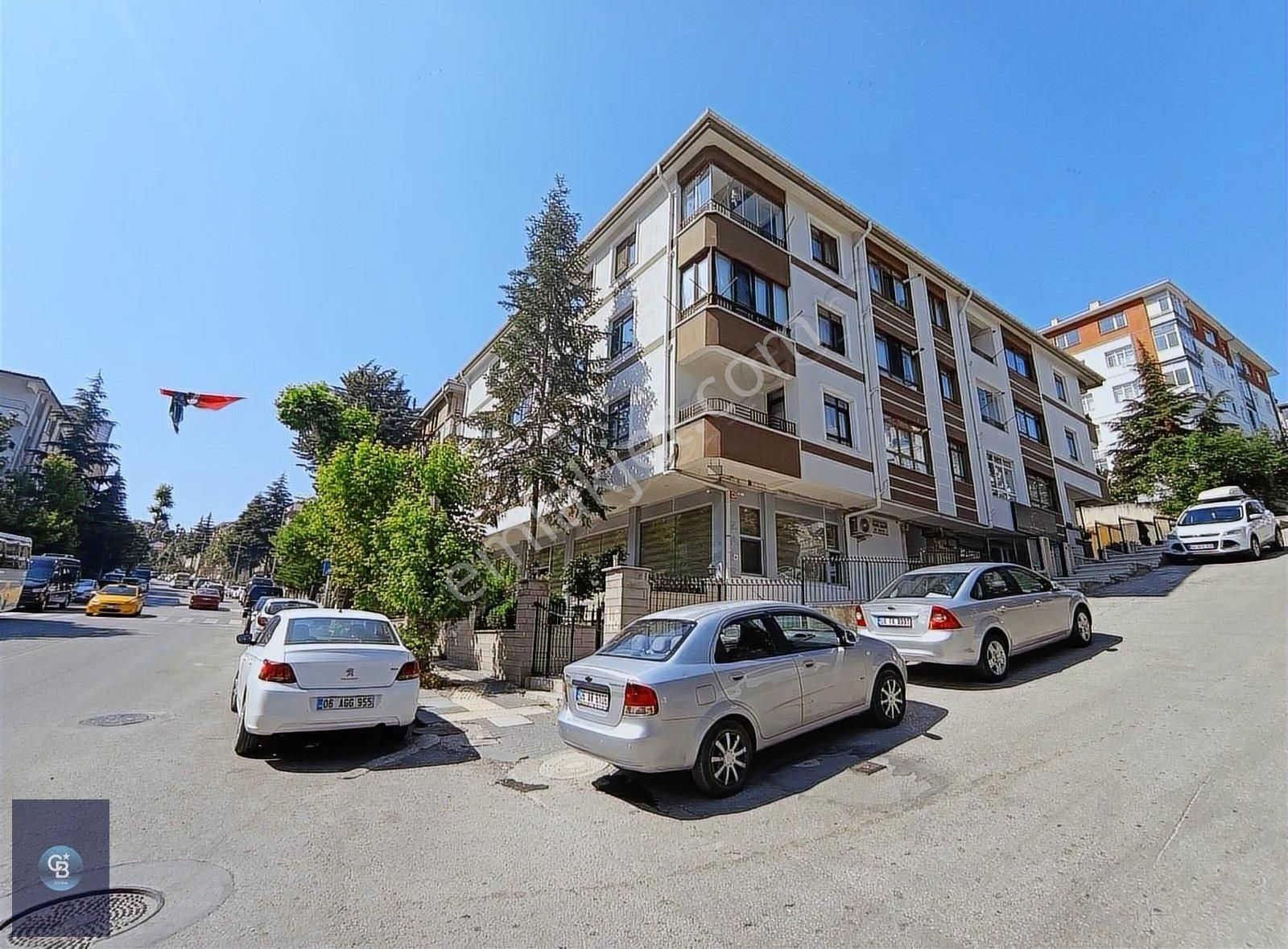 Dikmen Hürriyet Caddesinde Satılık İşyeri Dükkan - Görsel 26