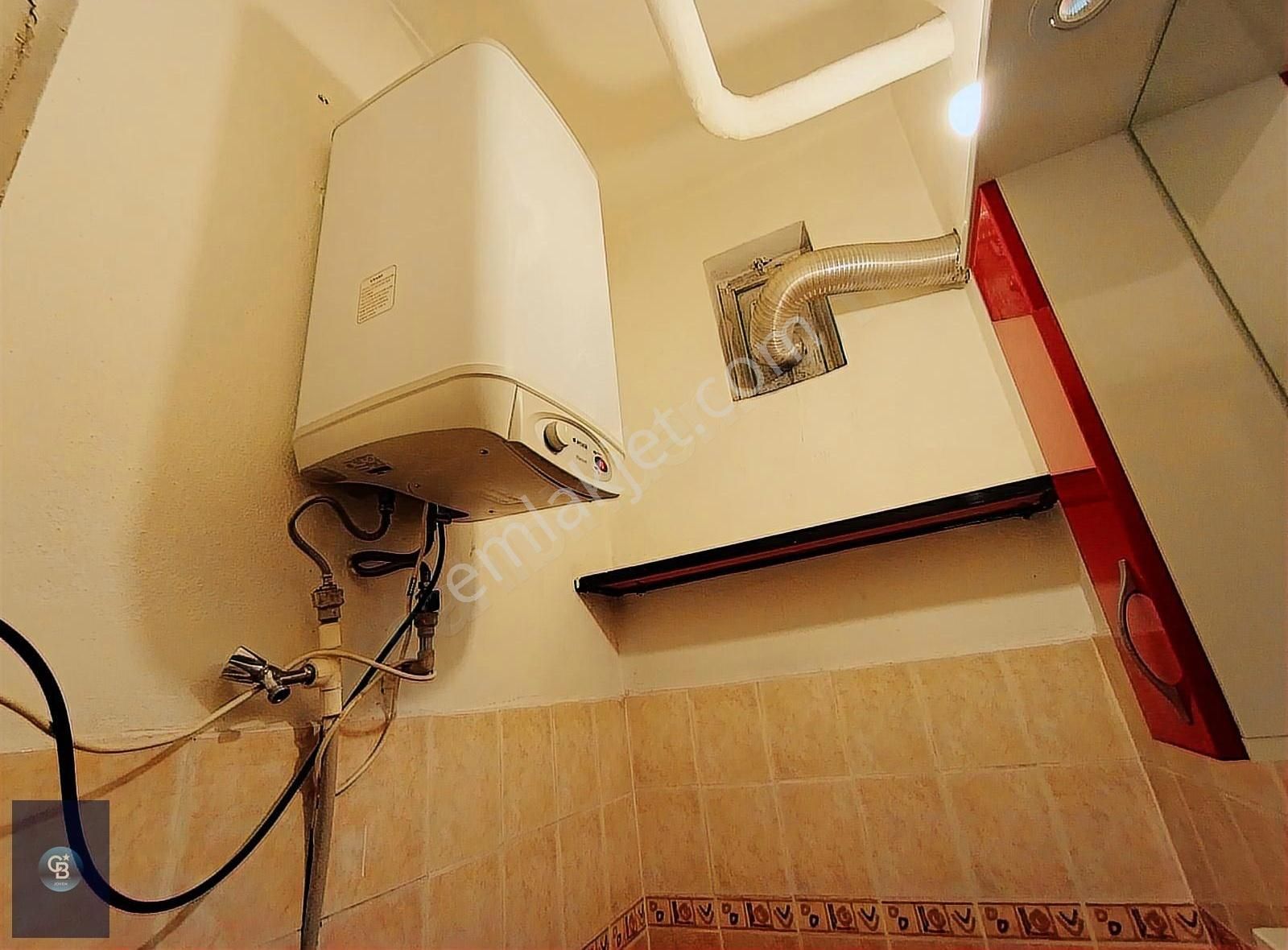 Dikmen Hürriyet Caddesinde Satılık İşyeri Dükkan - Görsel 2