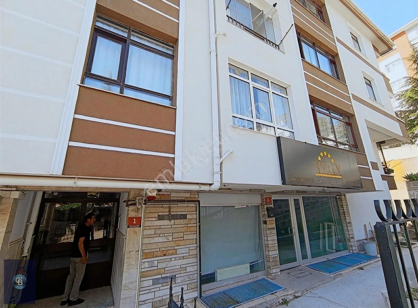 Dikmen Hürriyet Caddesinde Satılık İşyeri Dükkan - Görsel 9