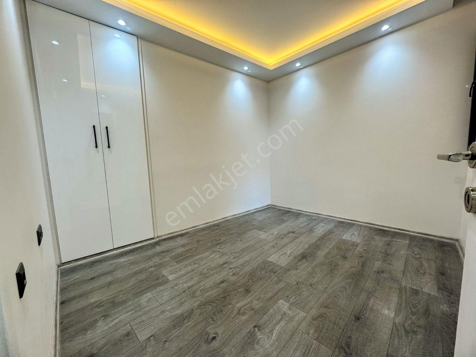 Cumhuriyet Bulvarında 3+1 Arakat Lüks Tadilatlı Satılık Daire... - Görsel 23