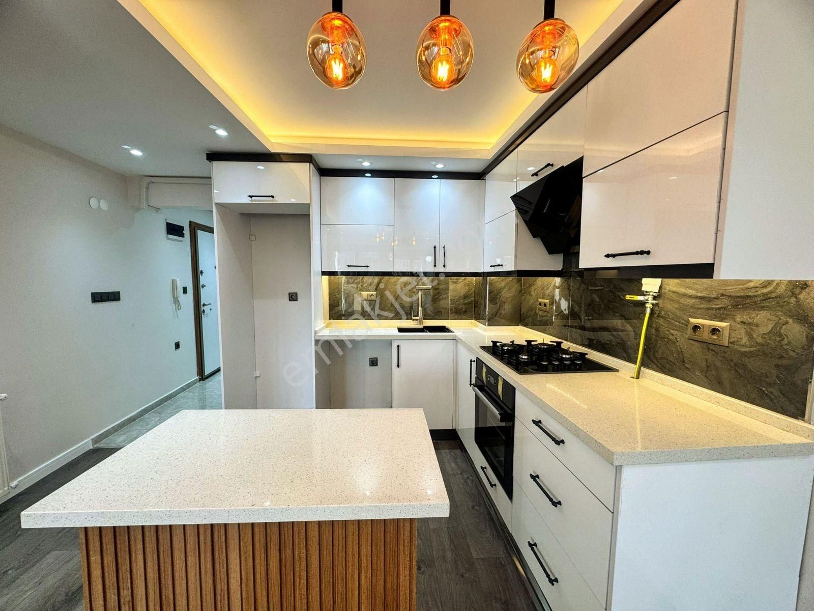 Cumhuriyet Bulvarında 3+1 Arakat Lüks Tadilatlı Satılık Daire... - Görsel 17