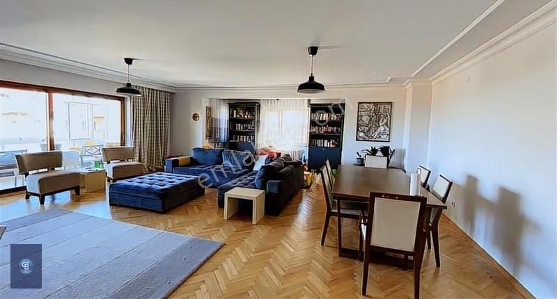 İstanbul Sarıyer Acarlar Da Deniz Ve Orman Manzara 4+1 Daire