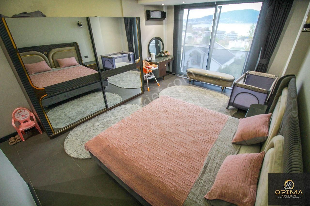 Opimadan Ocaklarda Şahane Tasarım 5+1 Havuzlu Müstakil Villa - Görsel 28