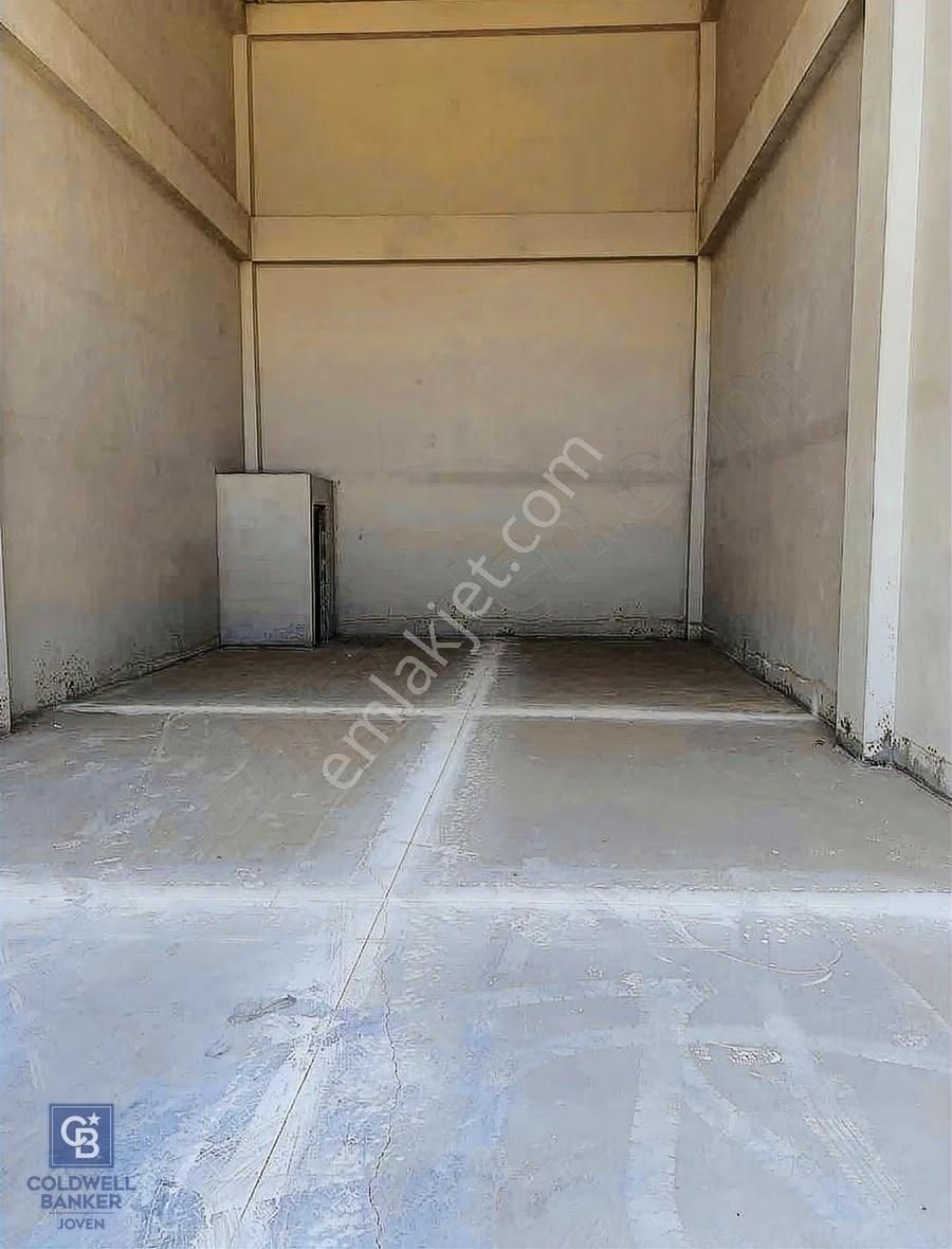 Başkent Oto Sanayide Yüksek Şerefiyeli Satılık Dükkan - Görsel 4