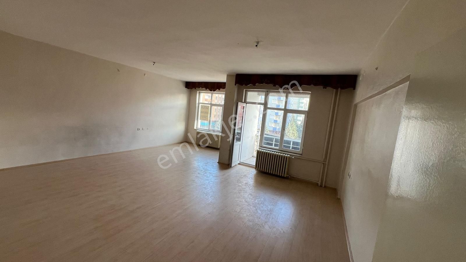 Hacıkaymak Mah 3+1 Satılık Ara Kat Cadde Cepheli Daire - Görsel 5