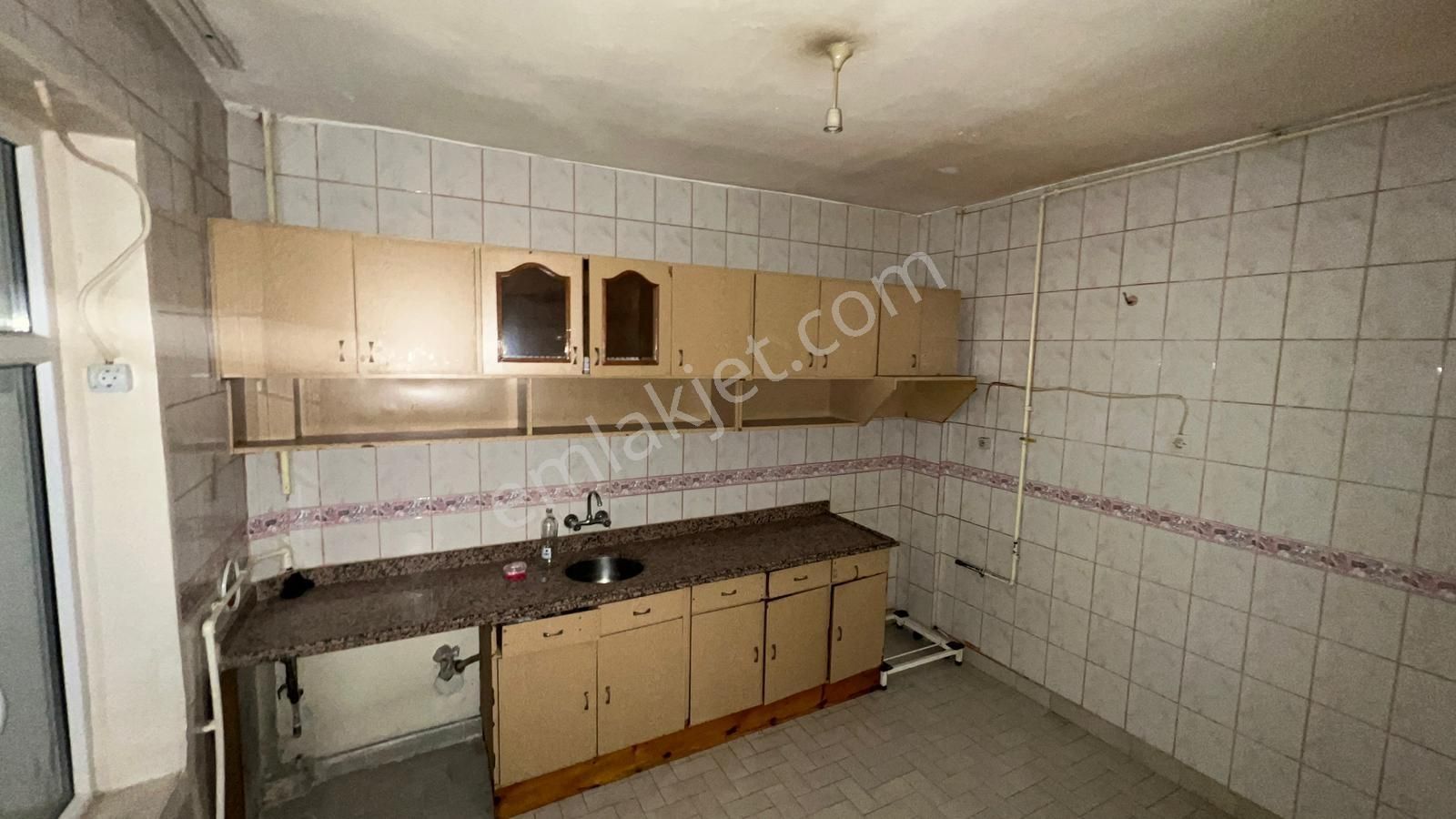 Hacıkaymak Mah 3+1 Satılık Ara Kat Cadde Cepheli Daire - Görsel 3