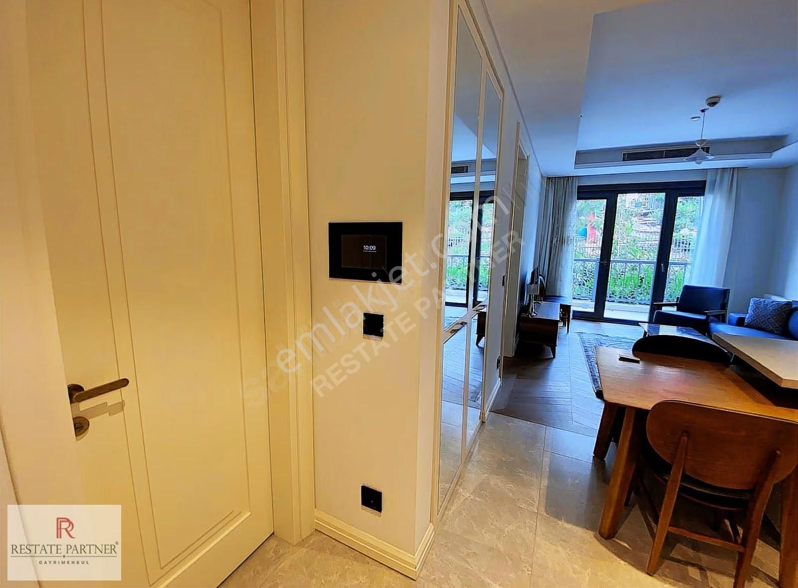 Üsküdar Nevbahar Sitesi 1+1 Luks Bahçe Katı - Görsel 2