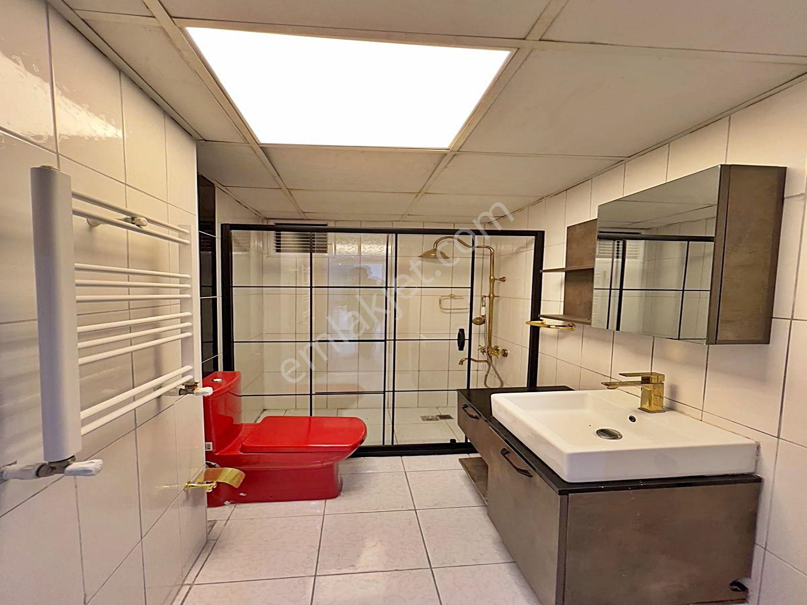 Cadde34'den Metrobüse Yürüme Mesafesinde %80 Krediye Uygun Çift Bahçeli Giriş Seviyesinde Bahçe Katı - Görsel 3