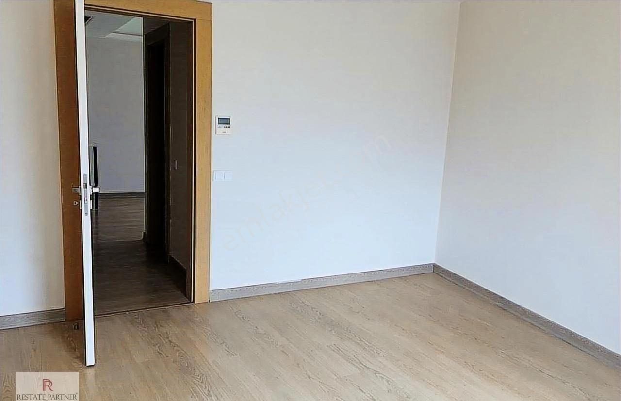 Merdivenköy Sıfır Oturuma Hazır Geniş M2 1+1 Satılık Daire - Görsel 5