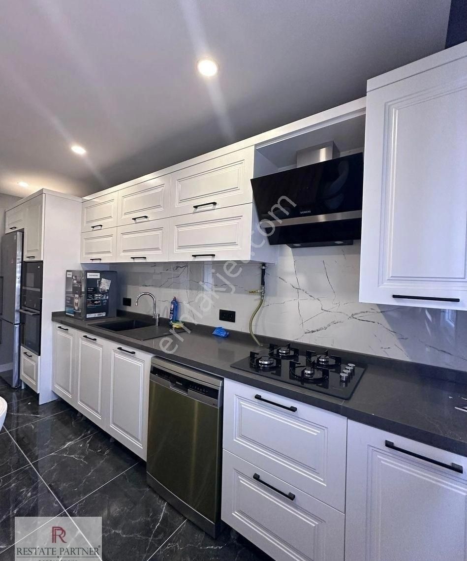 Kozyatağı Kiralık 3+1 5 Yaşında Daire - Görsel 14