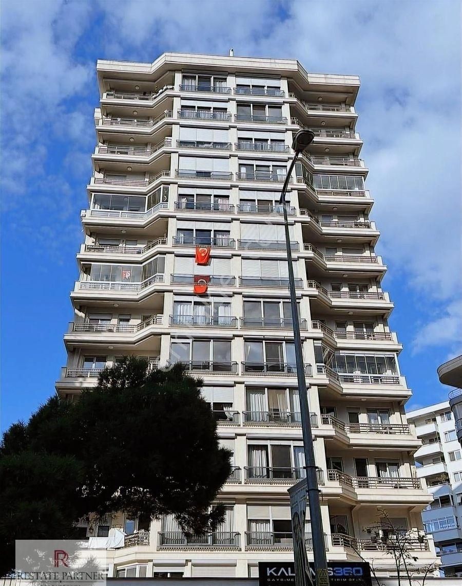 Fener Kalamış Cadde Üzerinde 3+1 Deniz Manzaralı Kiralık Daire - Görsel 23