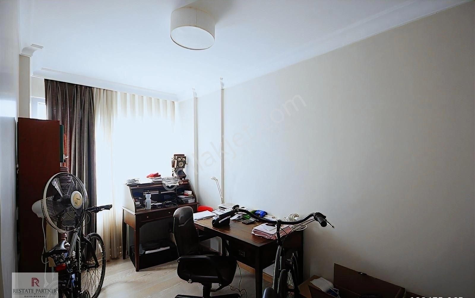Fener Kalamış Cadde Üzerinde 3+1 Deniz Manzaralı Kiralık Daire - Görsel 15