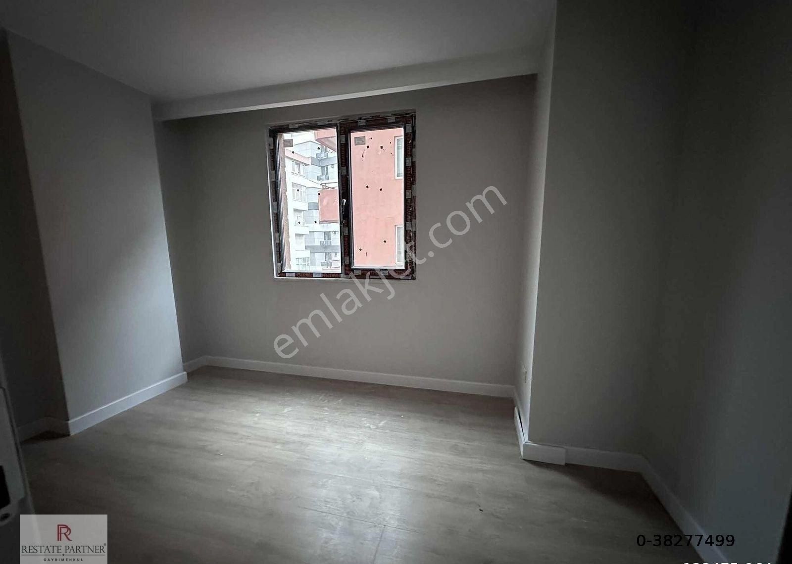 Merdivenköy Sıfır Balkonlu Satılık 2+1 Oturuma Hazır Daire - Görsel 13