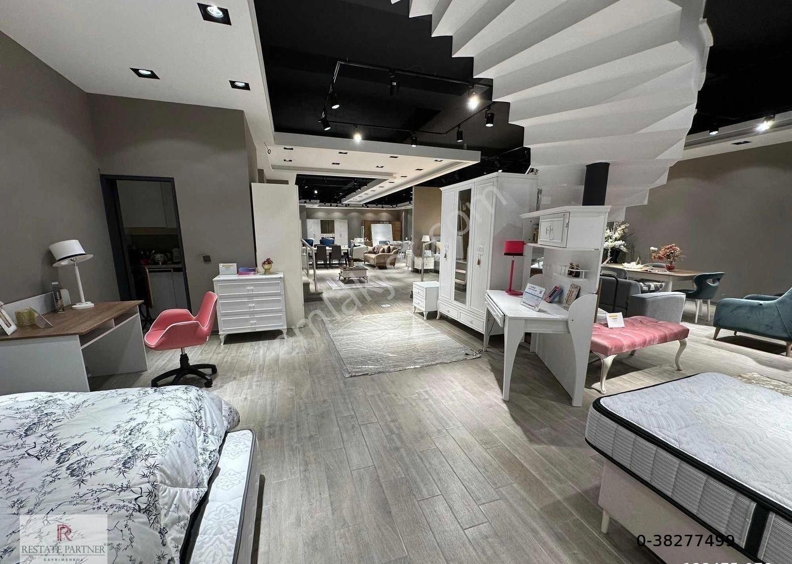 Küçüksu Cad. Üzeri Köşe Konumda Üç Katlı Muazzam Showroom Mağaza - Görsel 32